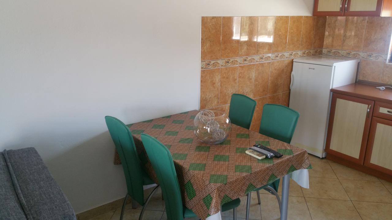 Apartments Tara Ulcinj Esterno foto