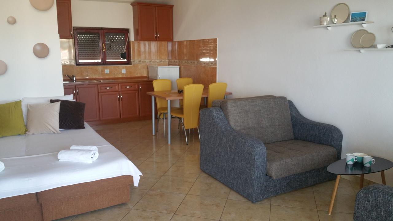 Apartments Tara Ulcinj Esterno foto